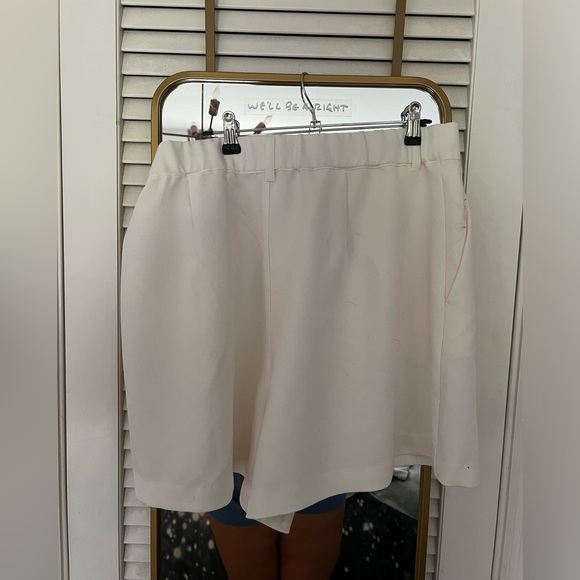 Abercrombie Tailored Shorts - Picture 6 of 7